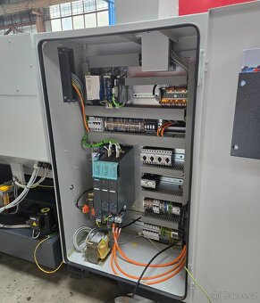 Hrotový CNC soustruh EMCO E-200 MC, Sinumerik 828D - 7