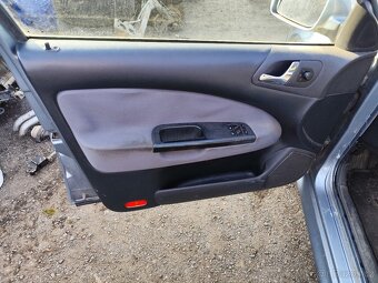 Škoda Octavia 1.6MPI 75kw - veškeré náhradní díly z vozidla - 7