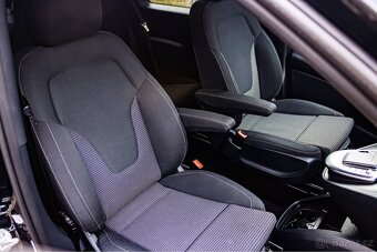 MercedesBenz V300d Extra Long 174kW / FULL LED Matrix - 7