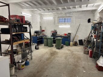 Garáž - 7