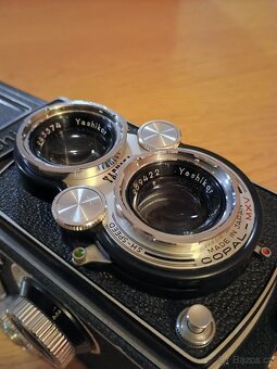 Yashica - D - 7