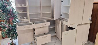 Bytelná kuchyňská linka včetně dřezu a baterie - 7