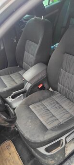 Škoda Octavia 2 facelift, díra v bloku - 7