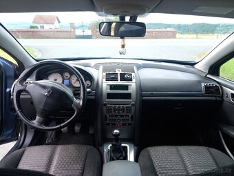 PEUGEOT 407 2.0i - 7