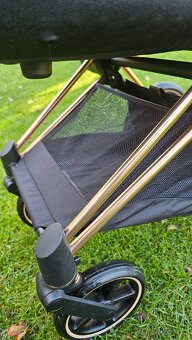 Prodám kočárek Cybex priam 2V1 rosegold + černé doplňky. - 7