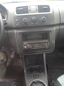 Skoda Roomster 1.2 , dvě auta - 7