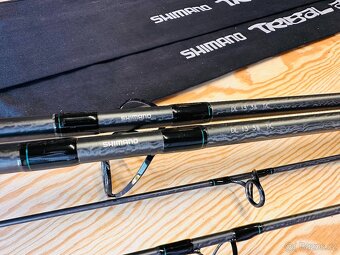 2 KAPROVÉ PRUTY SHIMANO TRIBAL A / 3,9 m / 3,0 lb T/C. - 7