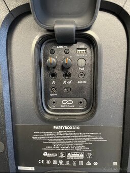 Párty reproduktor JBL 310 - 7