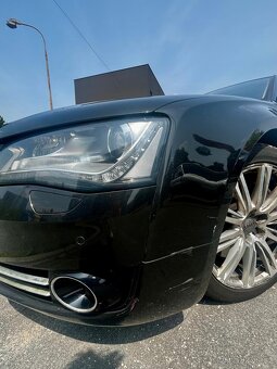 Audi A8 4,2 FSI - 7