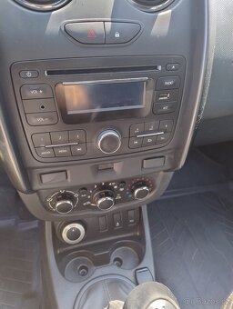 Dacia Duster 4X4 1,6-77KW rv 8-2015 koupeno v čr. - 7