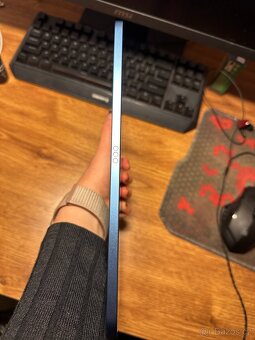 Zánovní Apple iPad 11" 2025 128 GB WiFi Modrá (obal+fólie) - 7