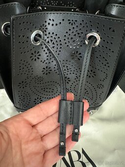 Kožená kabelka Zara - 7