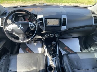 Mitsubishi Outlander 2,0 TDI 4X4 7 MÍST,KŮŽE,NAVI,ALU - 7