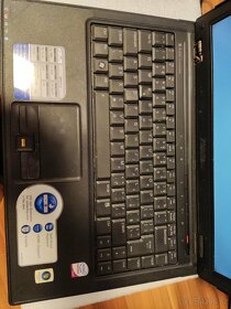 Notebook ASUS B80A-4G019E --- funkční - 7