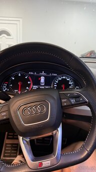 Audi Q7 - 7