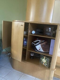 Vitrína se skříňkou k rychlému odvozu - 7