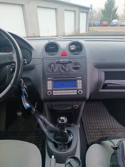 VW Caddy Life 1.9 TDI 77kW 7 míst - 7