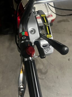 Honda víceúčelový malotraktor s lištovou sekačkou -zánovní - 7