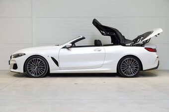 BMW Řada 8, BMW 850i Xdrive cabrio - 7
