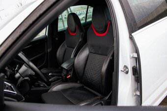 Škoda Octavia 2.0 TDI CR DPF RS DSG - 7