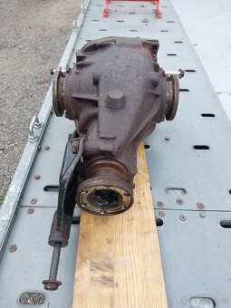 BMW samosvor 3,91 - 7