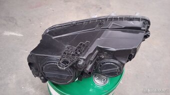 světlo pro Š.Octavia 3 před fcl - 7