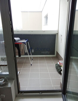 Pronájem bytu 2+kk, 56m2 + terasa a lodžie, ul. Zakšínská, P - 7