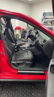 VOLKSWAGEN JETTA GLI nová stk - 7