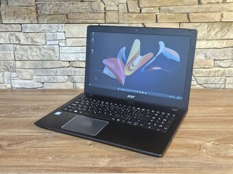 15,6 Acer Intel i5 8gb RAM 1000GB SSD, nová baterie 6h - 7