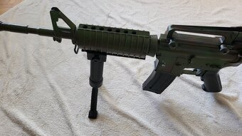 elektrická airsoftová zbraň M4A1 G&G s příslušenstvím - 7