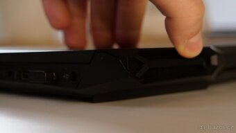 HP Pavilion Gaming 15 / RTX 3050 + chladící podložka - 7
