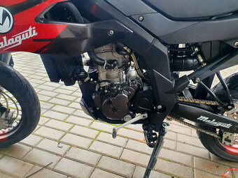 Malaguti XSM 125 jako Aprilia SX125 - 7