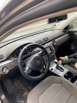 Volkswagen Passat - 7