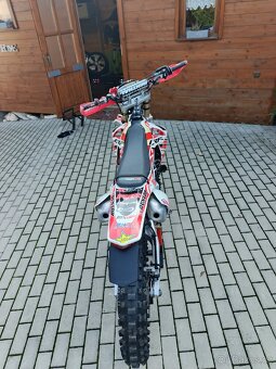 Prodám Hondu CRF 450 R 2016 - 7