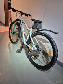 Dětské kolo Specialized vel. rámu M/17, velikost kol 27.5 - 7
