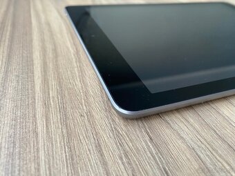 iPad 6 generace, 128GB - 7
