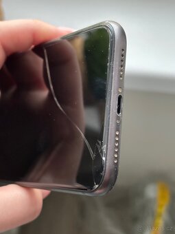 iPhone 11 - 7