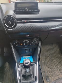 Mazda 2 - 7