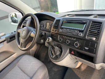 Volkswagen Transporter T5 2.0 TDI, 75 kW 8 míst, rok 2010 - 7