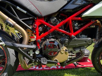 Ducati hypermotard 1100 evo sp - 7