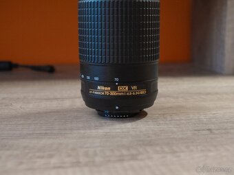 Nikon D3500 + 18-55mm VR + 70-300mm VR + nabíječka – TOP STA - 7