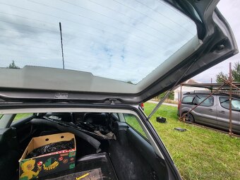 VW Passat B5,5 3BG kombi, páté dveře - 7