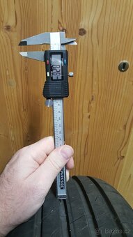 Prodám 4 letní pneu GOODYEAR EfficientGrip PERF2 215/65 R16 - 7