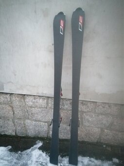 lyže atomic 166 + lyžáky 30 - 7