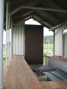 PRODÁM ROZESTAVĚNÝ VČELÍN - 7