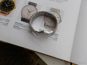 krasne  hodinky prim rok 1959 typ strojek 0111 top - 7