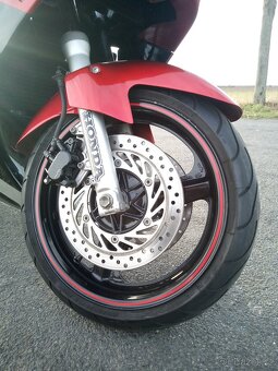 Honda CBR 1000F - 7