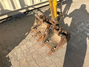 Prodám JCB 8008 CTS - 7