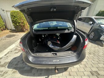Renault Fluence 1.6 MPI (rok 2010) - 7
