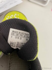 Prodám dětské sálové boty zn. Adidas - 7